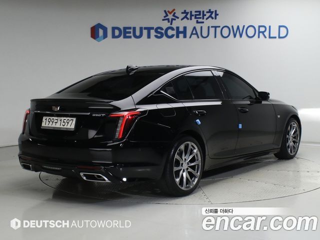 Cadillac CT5 2.0 Premium Luxury — пробег 48 000 км — фото 2 из 5