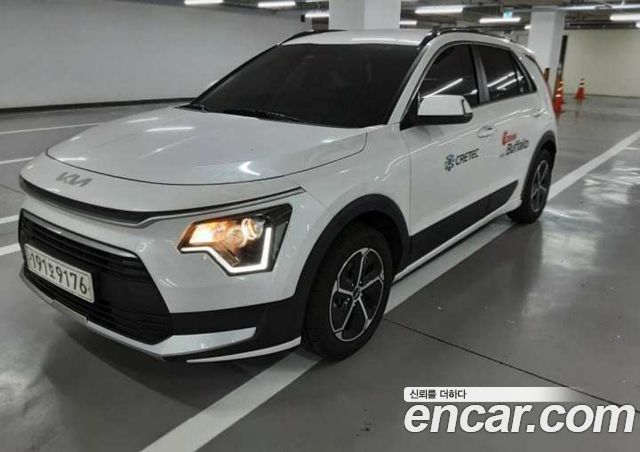 Kia Niro Trendy — пробег 162 869 км — фото 2 из 5