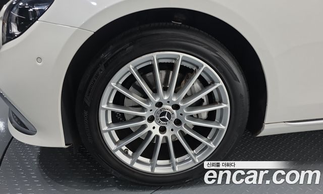 Mercedes-Benz E-Class из Кореи Encar
