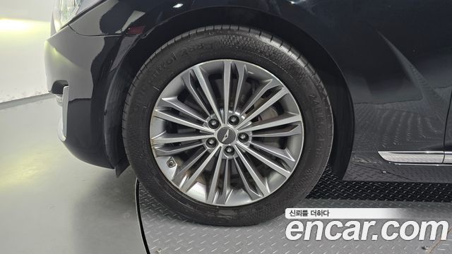 Genesis EQ900 3.8 GDI AWD Premium Luxury — пробег 181 908 км — фото 5 из 5