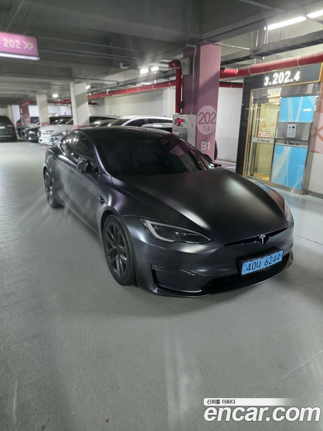 Tesla Model S Plaid — пробег 37 954 км — фото 1 из 3