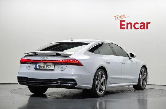 Audi A7 50 TDI Quattrp Premium — пробег 39 681 км — фото 2 из 5