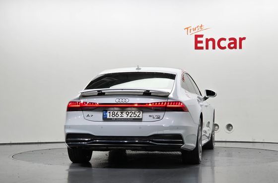 Audi A7 50 TDI Quattrp Premium — пробег 39 681 км — фото 4 из 5