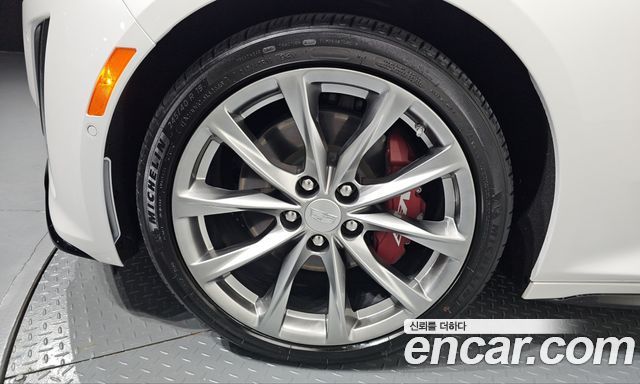 Cadillac CT5 2.0 Sport — пробег 41 073 км — фото 5 из 5