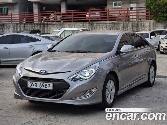 Hyundai Sonata 2.0 Modern — пробег 178 508 км — фото 1 из 5
