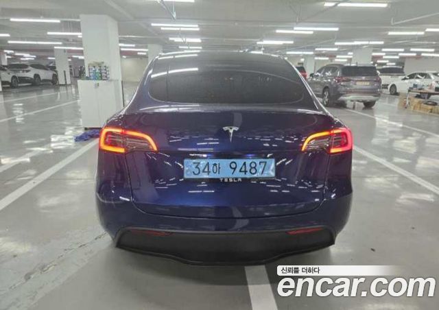 Tesla Model Y RWD — пробег 42 783 км — фото 3 из 5