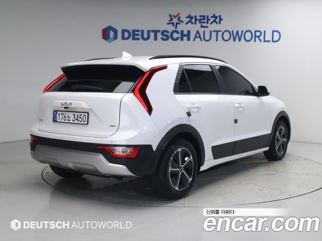 Kia Niro Prestige — пробег 132 798 км — фото 4 из 5