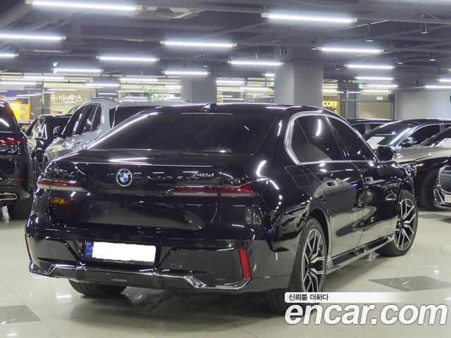 BMW 7-Series 740d xDrive M Sport — пробег 5 800 км — фото 4 из 5
