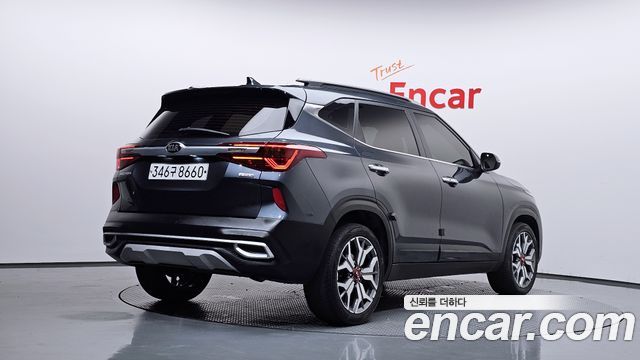 Kia Seltos из Кореи Encar