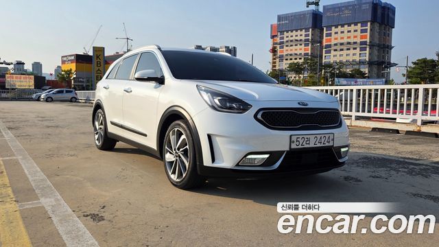 Kia Niro Noblesse — пробег 206 735 км — фото 1 из 5