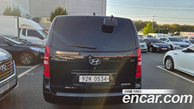 Hyundai Starex Van 5-Seater Modern — пробег 107 000 км — фото 2 из 5