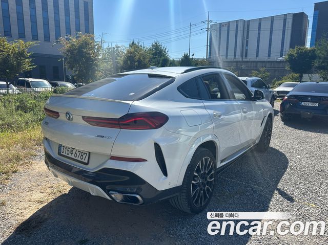 BMW X6 xDrive40i M Sport — пробег 38 904 км — фото 4 из 5