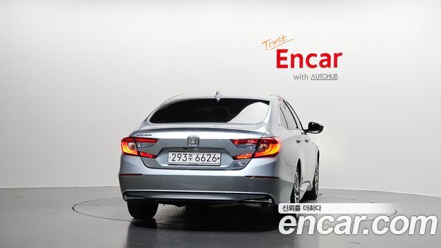 Honda Accord 2.0 Hybrid Touring — пробег 83 649 км — фото 4 из 5