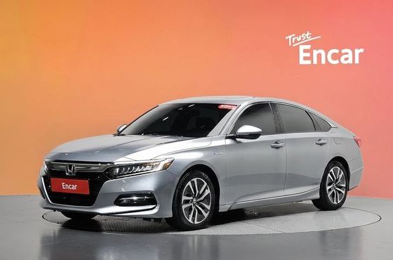 Honda Accord 2.0 Hybrid Touring — пробег 83 649 км — фото 1 из 5