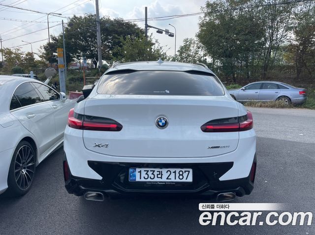 BMW X4 xDrive20i M Sport — пробег 16 399 км — фото 4 из 5