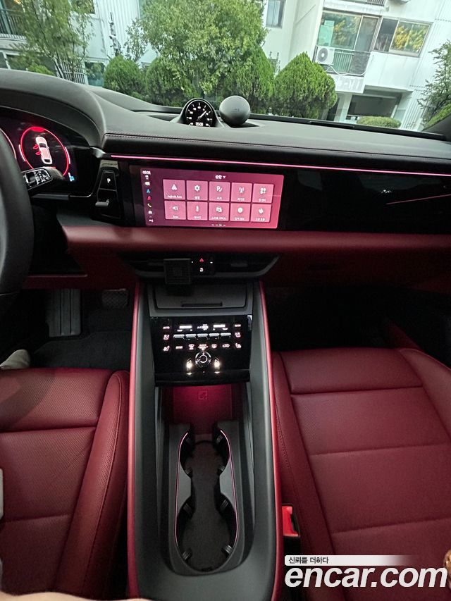 Porsche Taycan из Кореи Encar