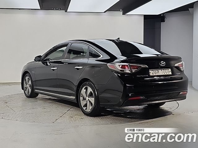 Hyundai Sonata 2.0 HEV Modern — пробег 217 695 км — фото 3 из 5