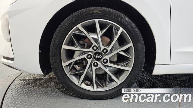 Hyundai AVANTE 1.6 Smart Choice — пробег 141 616 км — фото 5 из 5