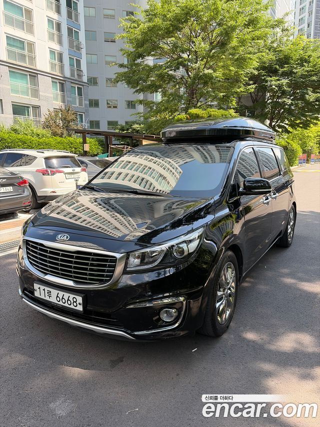 Kia Carnival 9-seater Prestige — пробег 198 000 км — фото 1 из 5