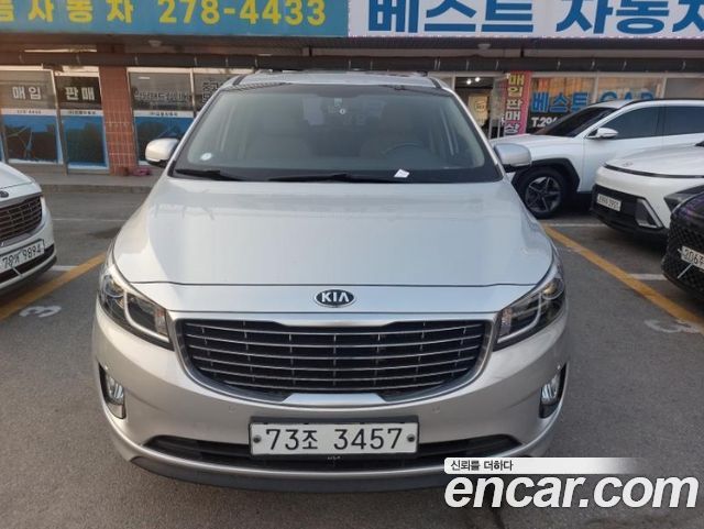 Kia Carnival 11-seater Luxury — пробег 139 876 км — фото 1 из 5