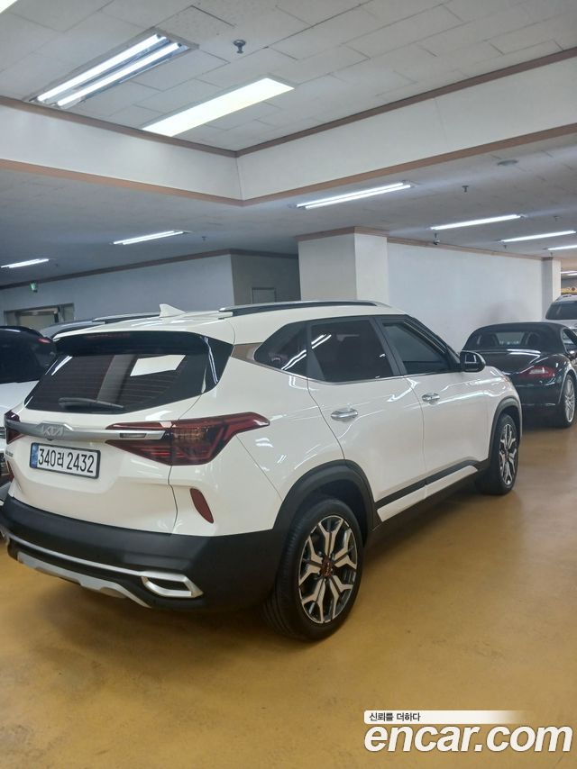 Kia Seltos из Кореи Encar