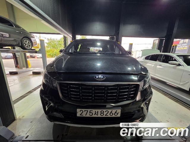 Kia Carnival из Кореи Encar