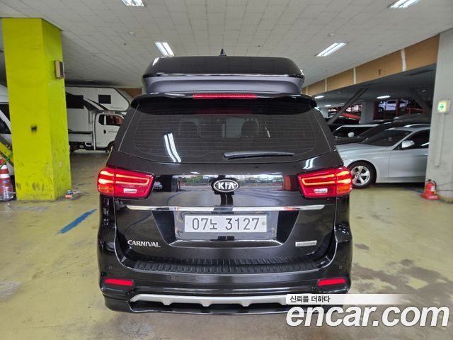 Kia Carnival из Кореи Encar