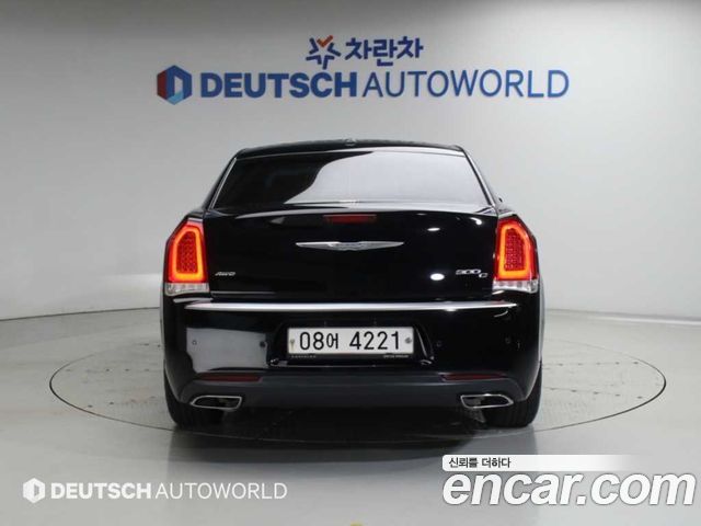 Chrysler 300C 3.6 AWD — пробег 96 479 км — фото 4 из 5
