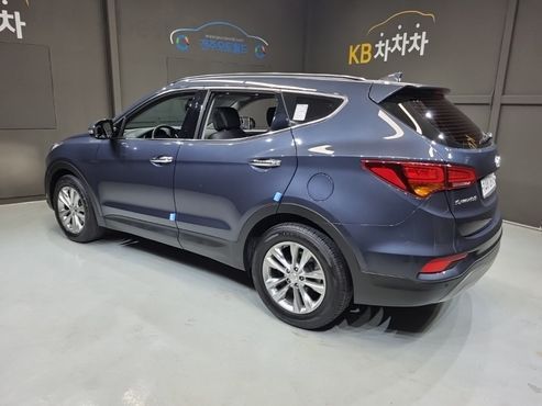 Hyundai Santafe Diesel 2.0 2WD Premium — пробег 90 000 км — фото 2 из 5