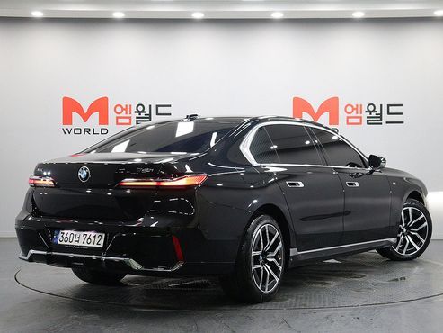 BMW 7-Series 740i xDrive M Sport Limited — пробег 30 340 км — фото 2 из 5