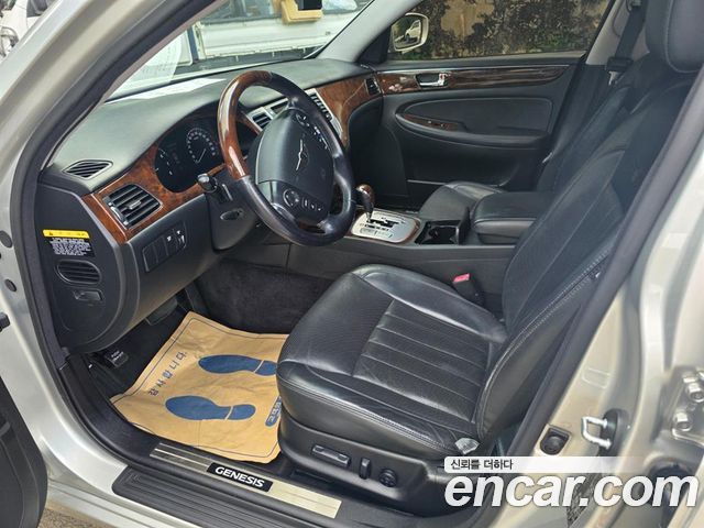 Hyundai Genesis из Кореи Encar