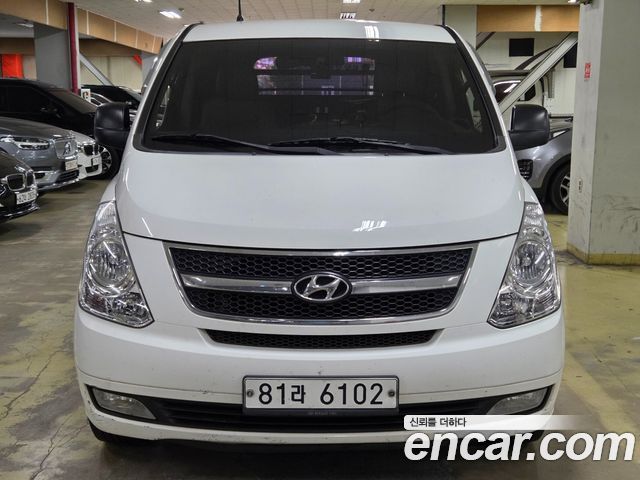 Hyundai Starex 3-Seater VAN CVX Luxury — пробег 236 943 км — фото 2 из 5