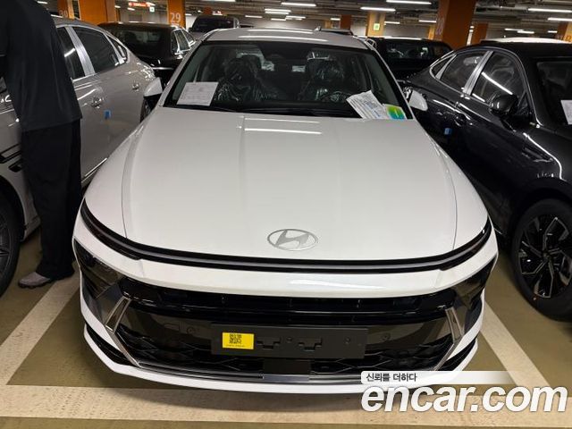 Hyundai Sonata 1.6 Turbo S — пробег 1 км — фото 1 из 5