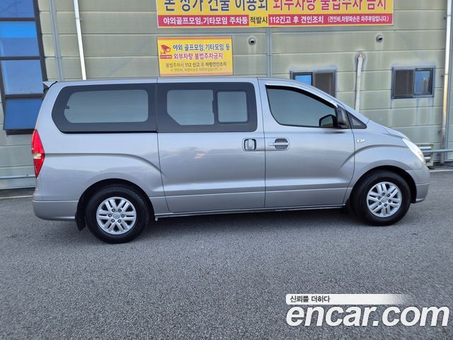Hyundai Starex 12-Seater Wagon CVX Premium — пробег 179 700 км — фото 4 из 5