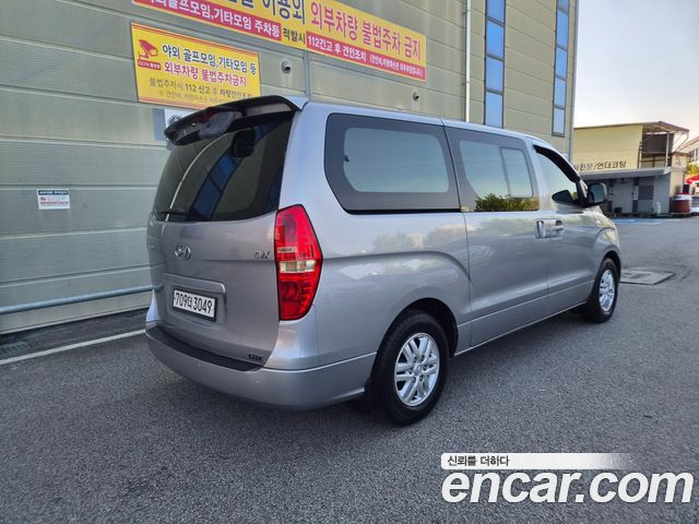 Hyundai Starex 12-Seater Wagon CVX Premium — пробег 179 700 км — фото 5 из 5