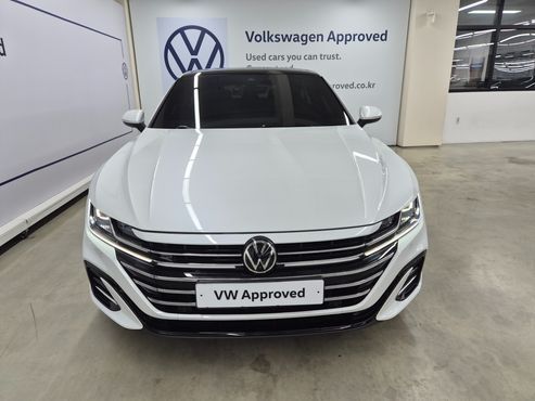 Volkswagen Arteon 2.0 TDI R-LIINE 4Motion — пробег 62 595 км — фото 3 из 5