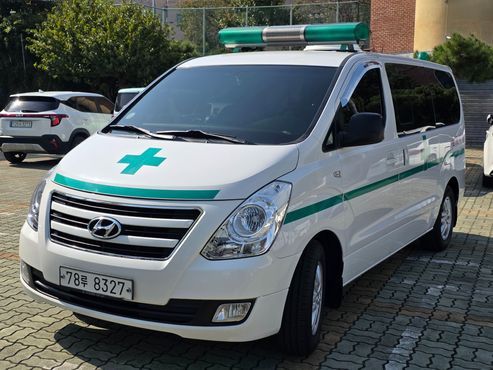 Hyundai Starex Ambulance — пробег 56 386 км — фото 3 из 5