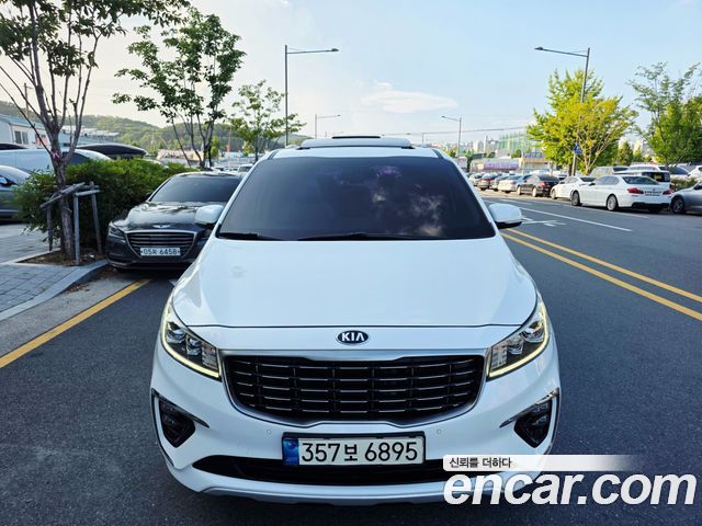 Kia Carnival из Кореи Encar