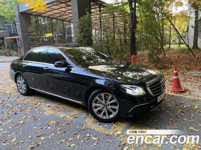 Mercedes-Benz E-Class E300 4MATIC Exclusive — пробег 90 200 км — фото 1 из 5