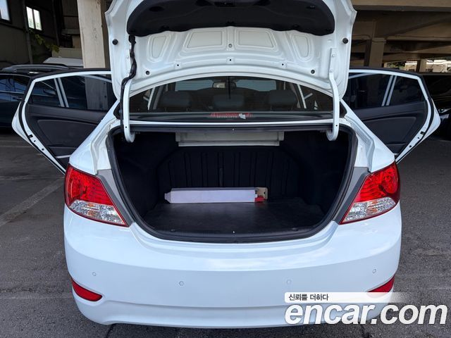 Hyundai Accent из Кореи Encar