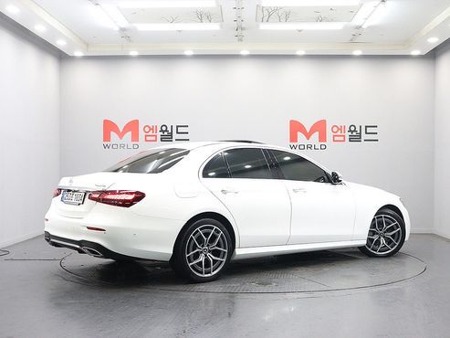 Mercedes-Benz E-Class E220d 4MATIC AMG Line — пробег 100 169 км — фото 2 из 5