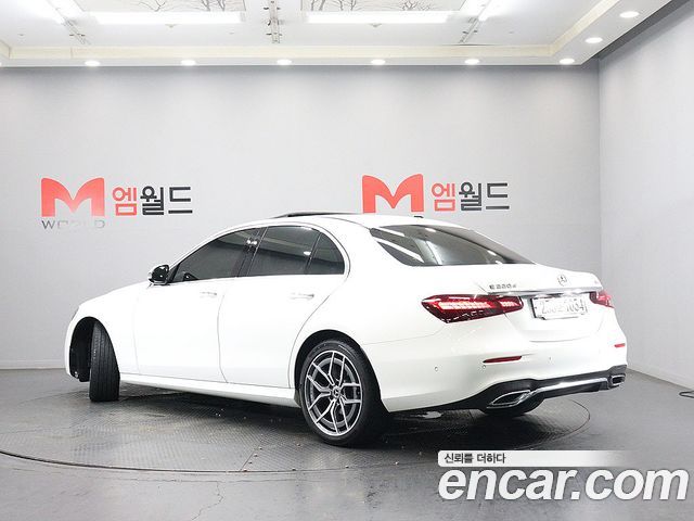 Mercedes-Benz E-Class E220d 4MATIC AMG Line — пробег 100 169 км — фото 4 из 5