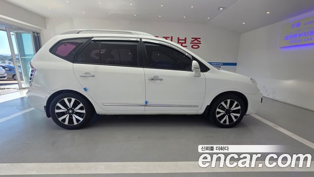 Kia Carens LPI 2.0 GLX High-Deluxe — пробег 121 741 км — фото 4 из 5