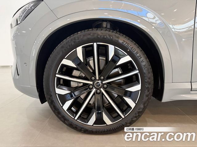 Volvo XC90 B6 Ultra Bright — пробег 1 340 км — фото 5 из 5
