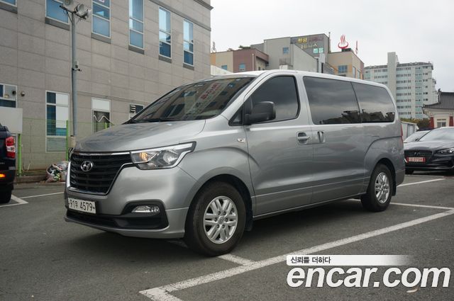 Hyundai Starex Van 3-Seater Smart — пробег 73 096 км — фото 2 из 5