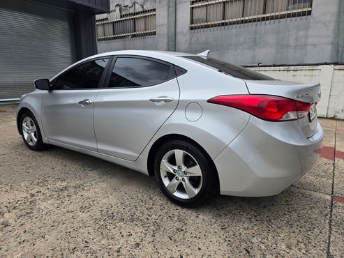 Hyundai AVANTE M16 GDI Premier — пробег 175 970 км — фото 3 из 5