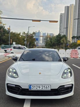 Porsche Panamera 4.0 GTS — пробег 65 600 км — фото 2 из 5