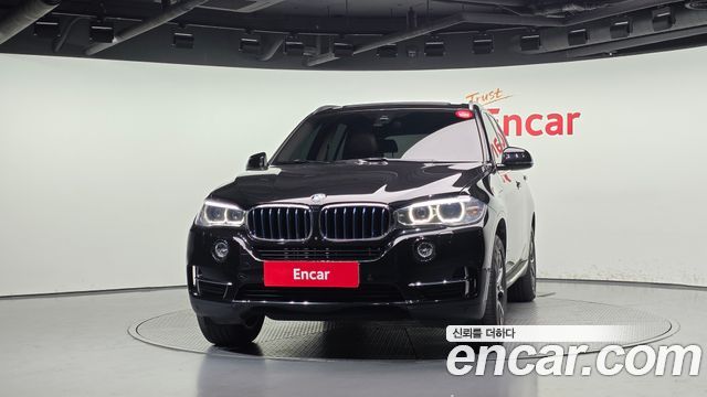 BMW X5 xDrive 40e iPerformance — пробег 142 943 км — фото 3 из 5