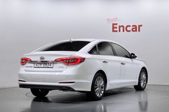 Hyundai Sonata 2.0 Smart — пробег 125 605 км — фото 2 из 5