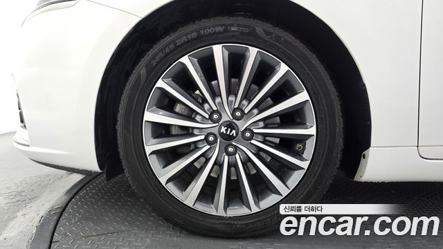 Kia K7 из Кореи Encar
